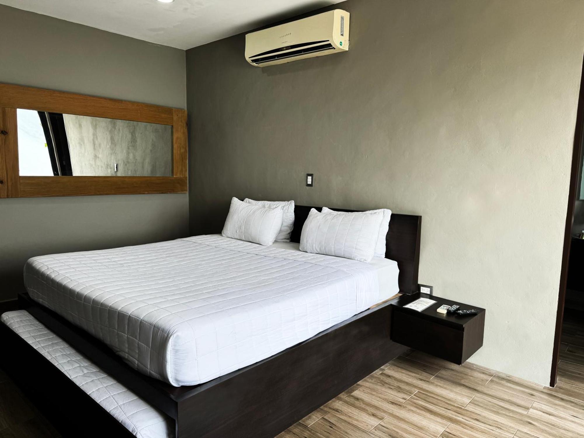 Cardedeu Hotel Lago De Coatepeque El Congo Εξωτερικό φωτογραφία